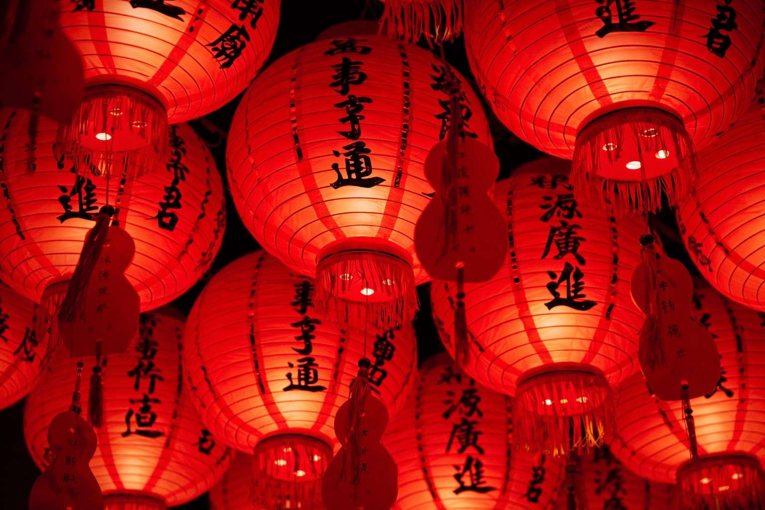 Chinese New Year red lanterns decoration, Spring Festival traditional Chinese lanterns, Lunar New Year celebration